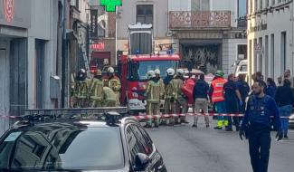 Mons - 1 mort et 2 blessés légers : Une maison s'écroule à la rue des Juifs   