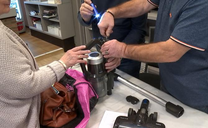 Frameries : réparer plutôt que jeter grâce au Repair Café