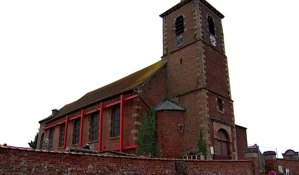Début des travaux de sécurisation de l'église de Fayt-le-Franc