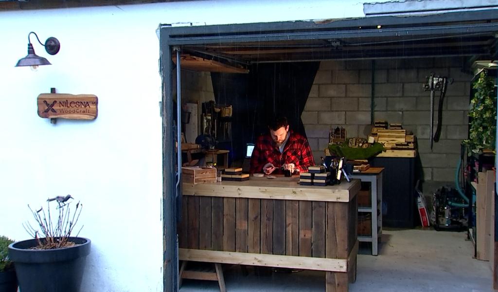 Nilesna Woodcraft : des gravures sur bois au coeur de Colfontaine