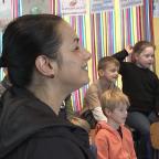 Malika Benjelloun présente son métier de chorégraphe dans une école