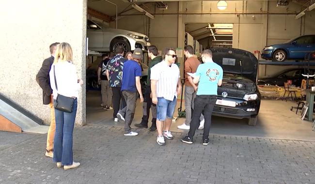 Portes ouvertes à la HELHa : le bachelier en automobile attire !