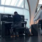 Le piano itinérant de la SNCB de retour à la gare de Mons !
