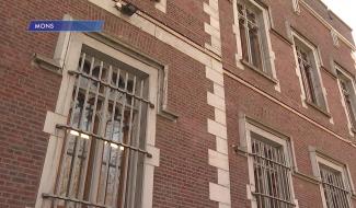 Le personnel est à bout à la prison de Mons