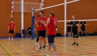 Volley-ball (Promotion Hommes) : Le VC Saint-Luc Mons s'adjuge le derby contre la JS Baudour B (3-2) !