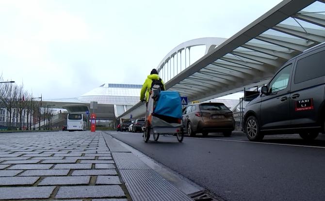 Les cyclistes vont inaugurer la gare de Mons à leur manière!
