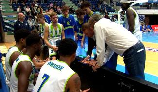 Premier match et première défaite pour les Renards