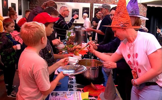 Soup me baby : la 10e fête de la soupe réchauffe toujours autant le cœur des Montois