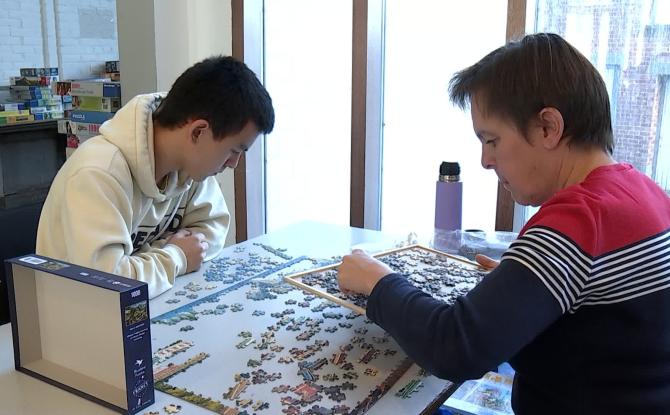 Mons : un concours de puzzles organisé au collège Saint-Stanislas