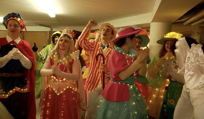 Colfontaine : Effervescence dans les coulisses avant la parade du marché de Noël !