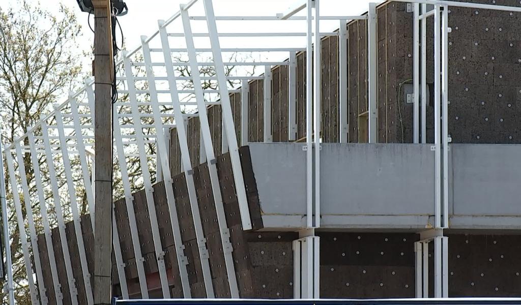 Un Pôle Scolaire montois sans crèche