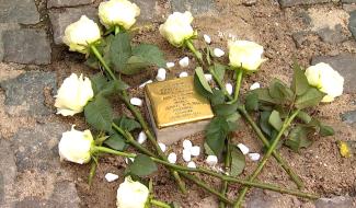 Mons : installation des pavés de la mémoire