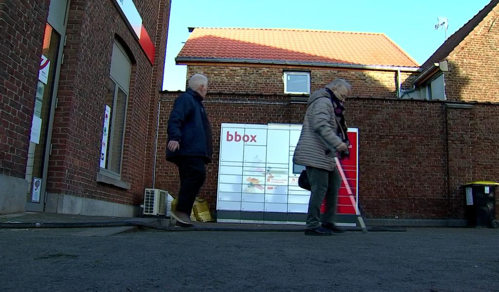 Courrier, mistercash et point dépot de colis : le bureau de poste de Roisin vient de rouvrir ses portes