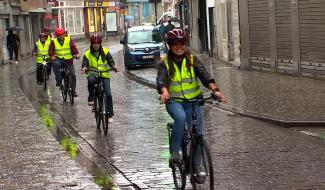 Les bénéficiaires du CIEP apprennent à rouler à vélo