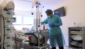 Covid-19 - C'est quoi "l'ECMO"? La machine qui sauve des vies