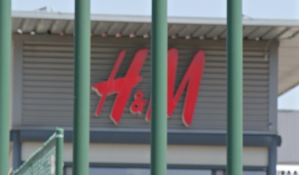 Les négociations du plan social s'enlisent chez H&M Logistics Ghlin
