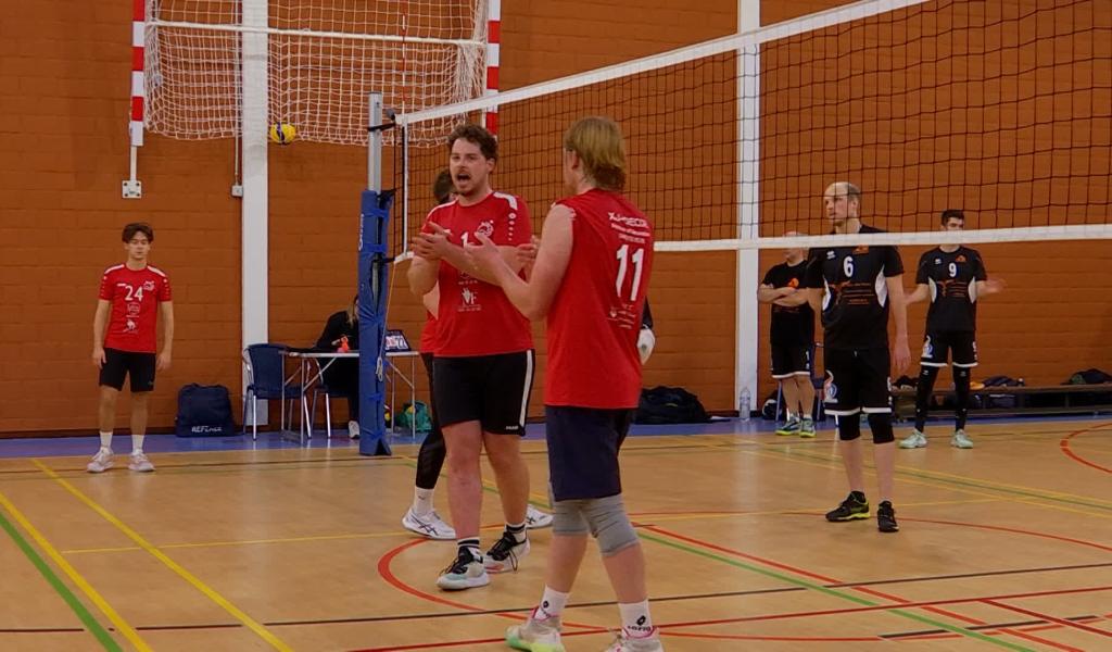 Volley-ball (Promotion Hommes) : Le VC Saint-Luc Mons s'adjuge le derby contre la JS Baudour B (3-2) !