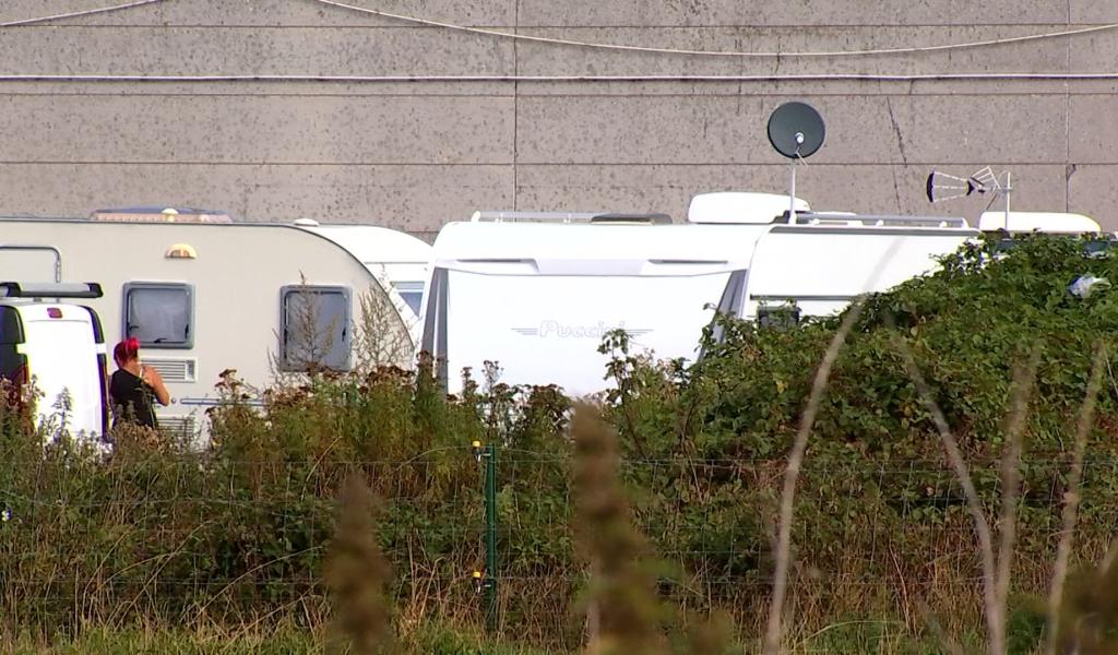 Boussu : un agriculteur en colère face aux gens du voyage aux abords de sa prairie