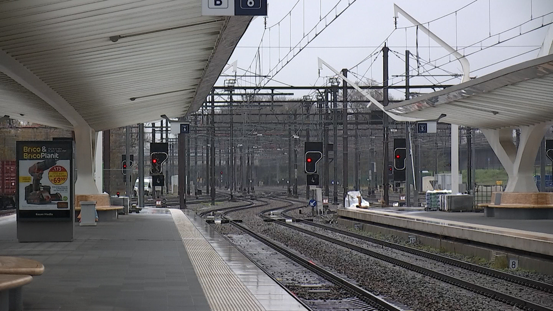 Mons : trains limités, bus presque absents, le début de trois jours de grève