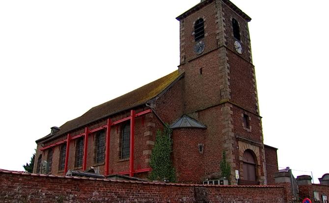 Début des travaux de sécurisation de l'église de Fayt-le-Franc