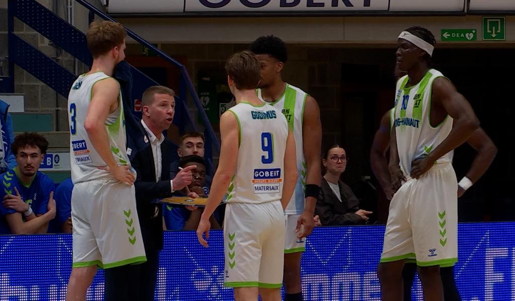 BASKET - Sans Klanjscek, le collectif de l'UMH triomphe face à Limburg