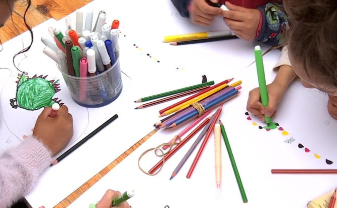 "Doudou en couleurs" : 1000 histoires en dessin qui racontent notre folklore