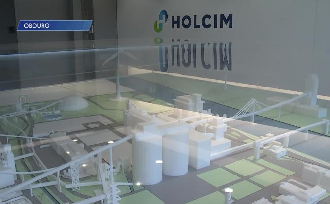 Obourg : Une éolienne de 250 mètres sur le site d’Holcim ? La Ville n’en veut pas !