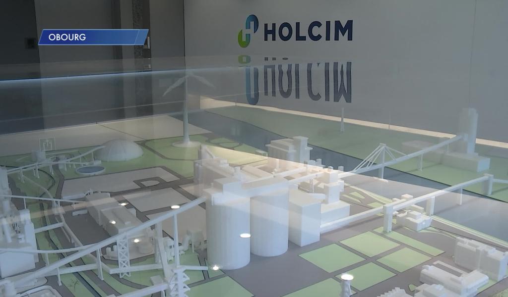 Obourg : Une éolienne de 250 mètres sur le site d’Holcim ? La Ville n’en veut pas !