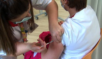 Ambroise Paré vaccine son personnel