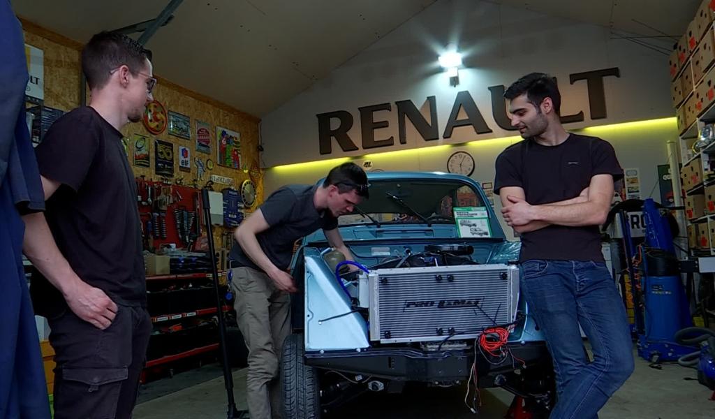 "4aLpes" : 3 jeunes montois retentent l'aventure de la grande traversée des Alpes en 4L cette année !