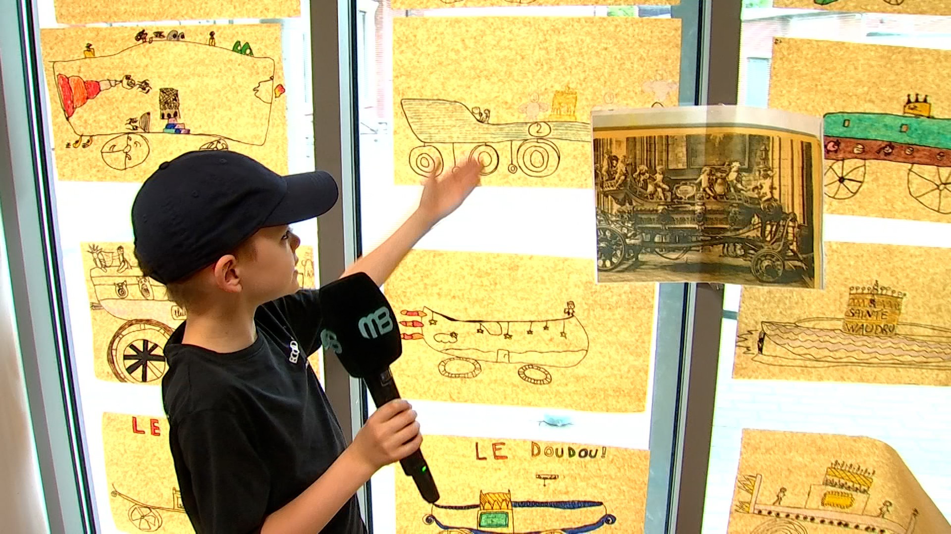 Hyon : Les enfants de l'école communale d'Hyon imaginent le car d'or de demain
