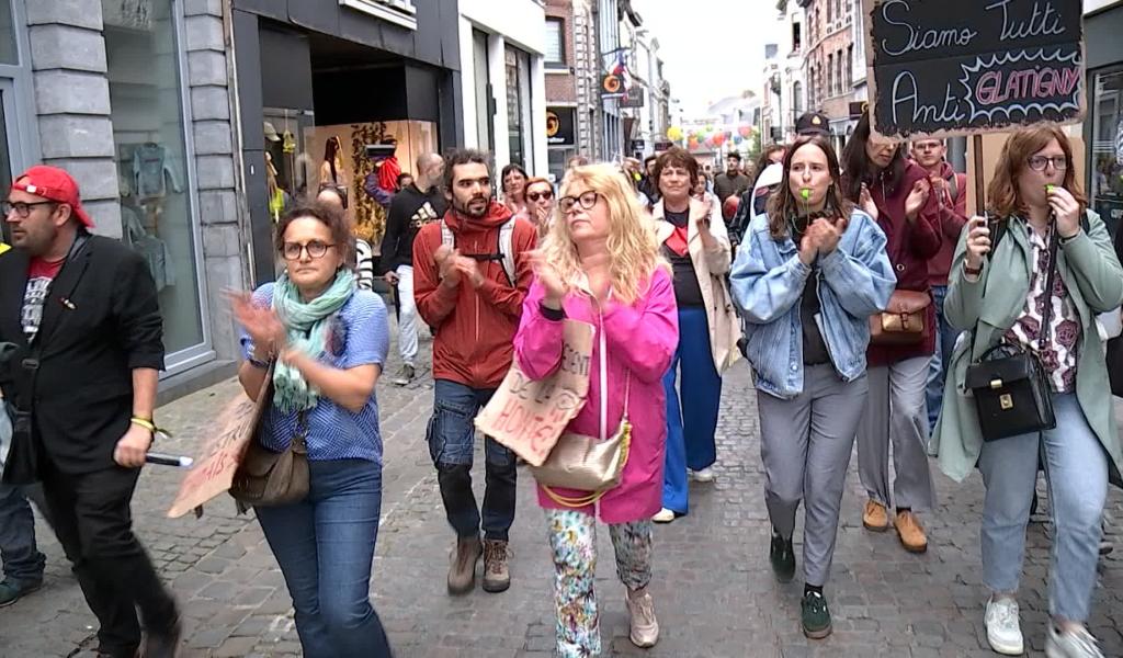 Mons - Les acteurs de l'enseignement manifestent