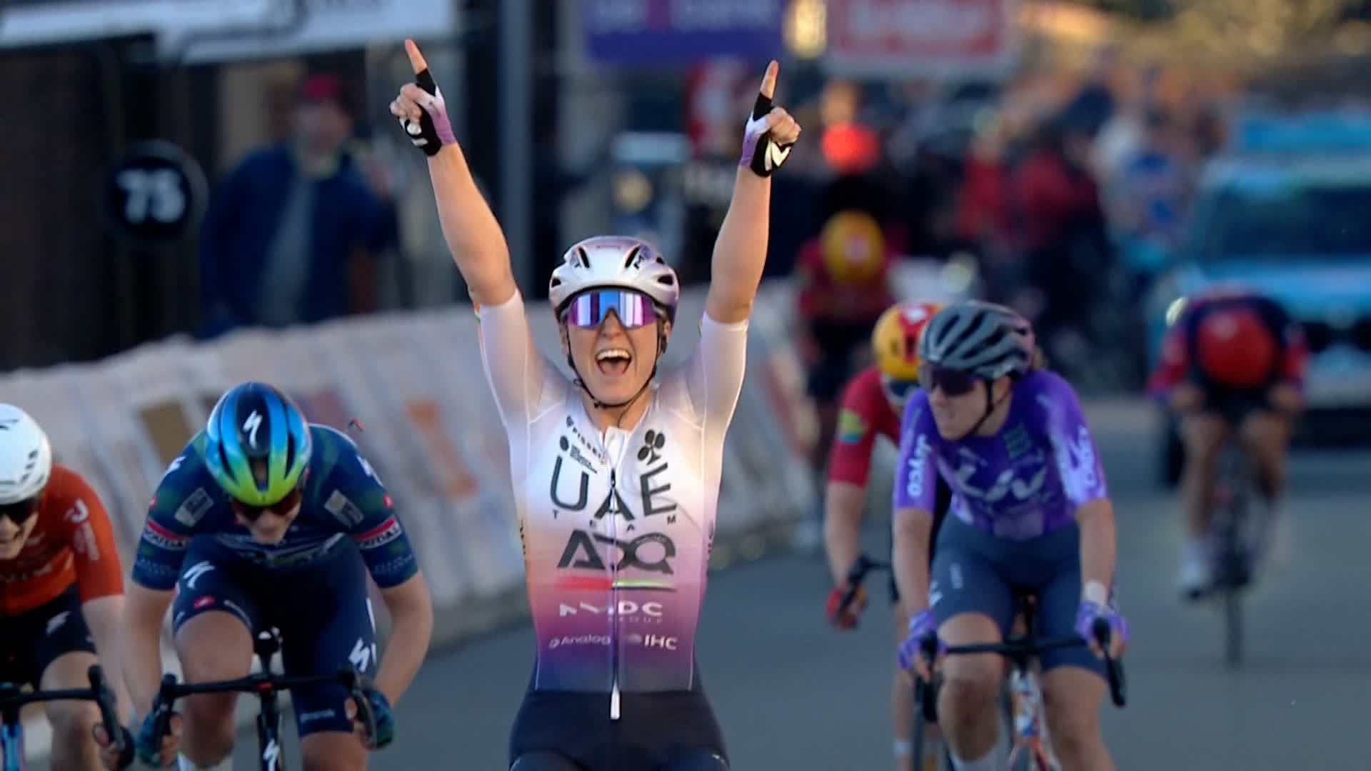 CYCLISME - Lara Gillespie remporte le Samyn des Dames 2026