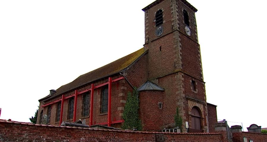 Début des travaux de sécurisation de l'église de Fayt-le-Franc