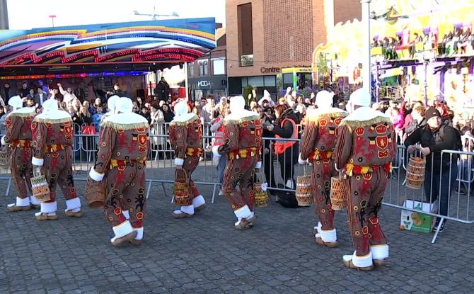Quaregnon : une cavalcade marquée par le retour de la ducasse sur la Grand-Place