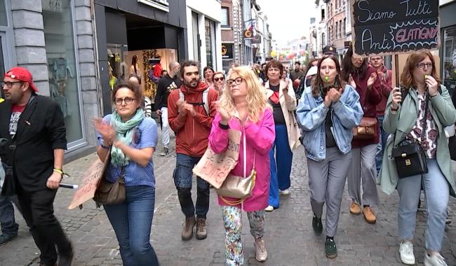 Mons - Les acteurs de l'enseignement manifestent