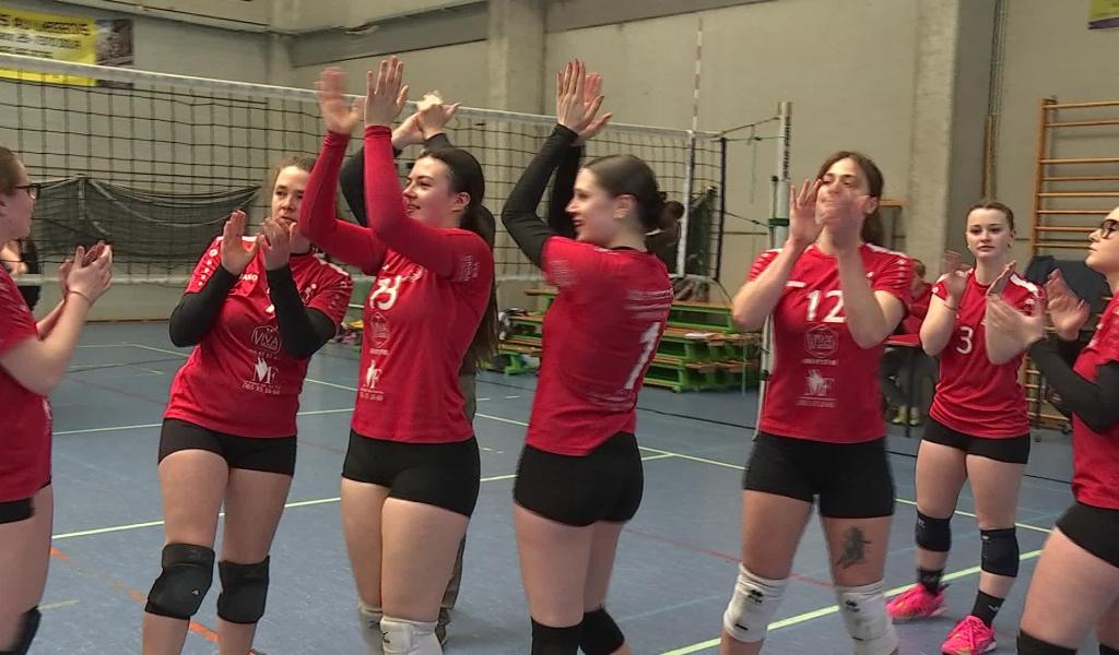 VOLLEY (P1 DAMES) : Le VC Saint-Luc Mons poursuit sa série d’invincibilité en battant Masnuy B (3-0)