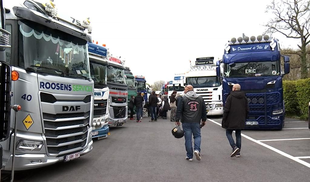 176 camions à Boussu pour le 1er truck show des élèves des Aumôniers du Travail