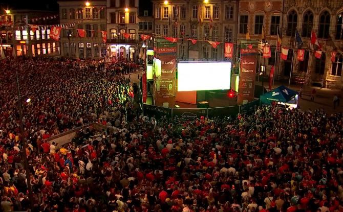 Mondial 2026 : gros succès des écrans géants sur la Grand-Place de Mons