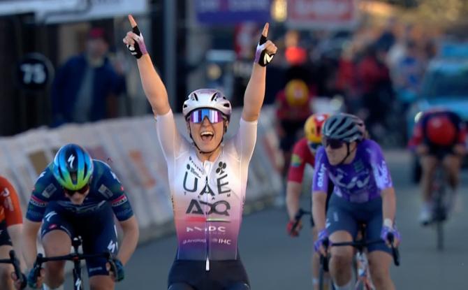 CYCLISME - Lara Gillespie remporte le Samyn des Dames 2026