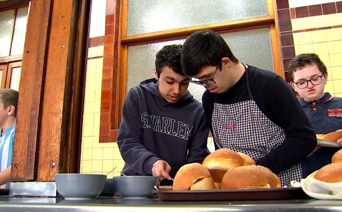 Jemappes : l'Institut Saint-Ferdinand accueille une classe pas comme les autres