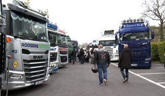 176 camions à Boussu pour le 1er truck show des élèves des Aumôniers du Travail