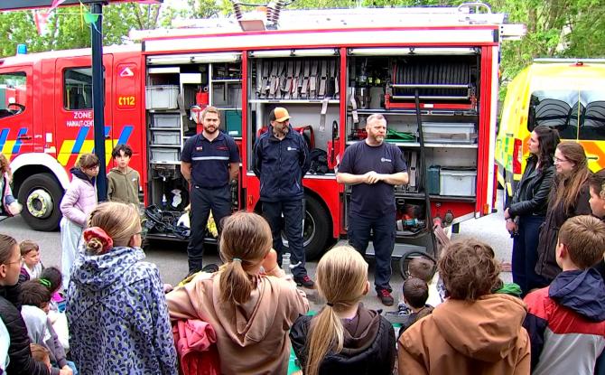 Journée 112 à l'école : les services de secours en visite à l'école Notre-Dame de Messines