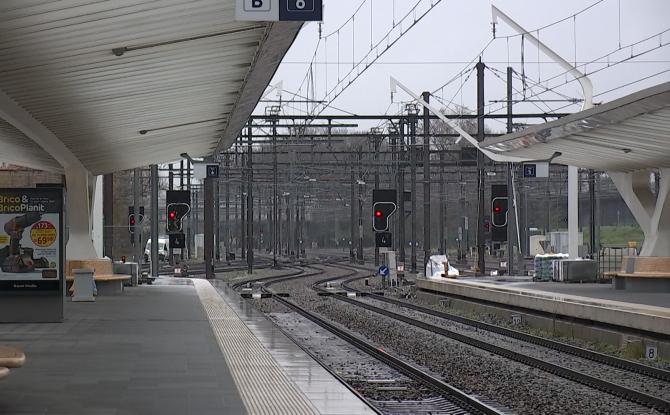 Mons : trains limités, bus presque absents, le début de trois jours de grève
